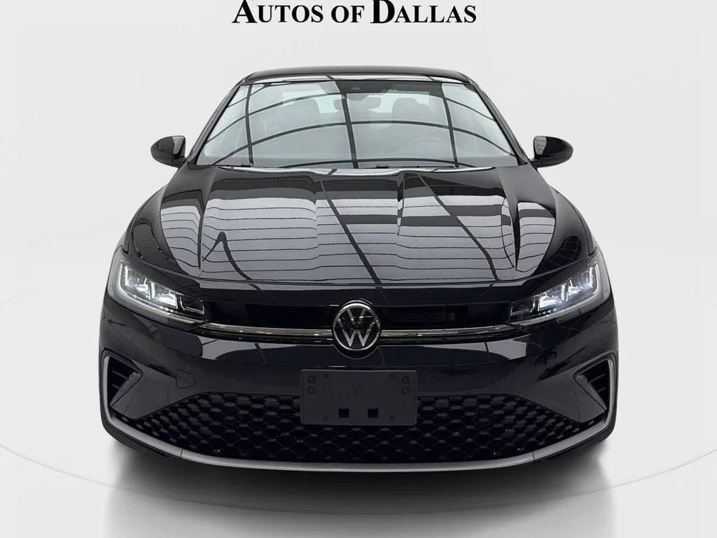 Used 2025 Black Volkswagen 1.5T SE image 3