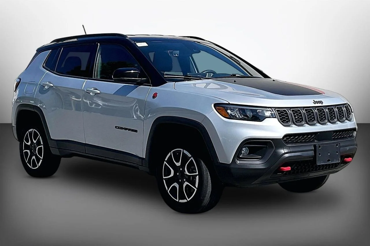Certified Used 2024 Silver Jeep Trailhawk image 2