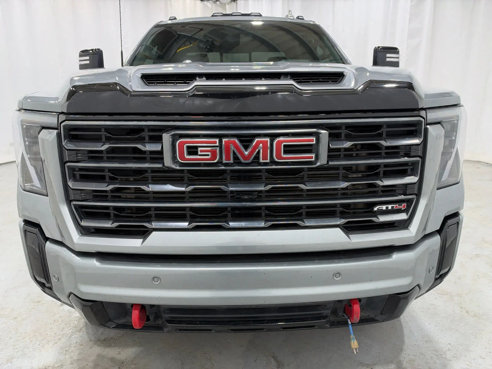 Certified Used 2025 Sterling Metallic GMC AT4 image 8