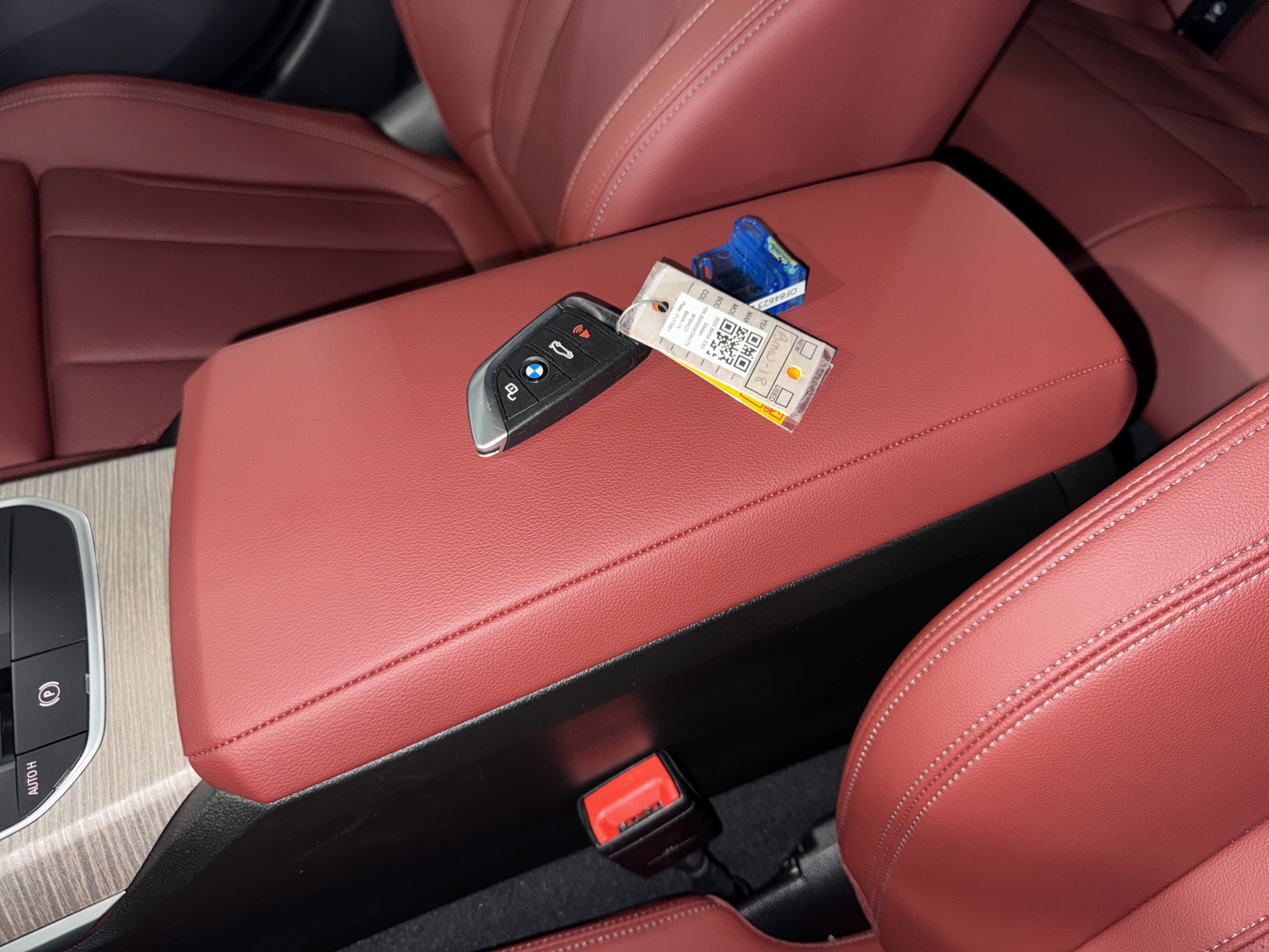Used 2025 Skyscraper Grey Metallic BMW 330i image 29
