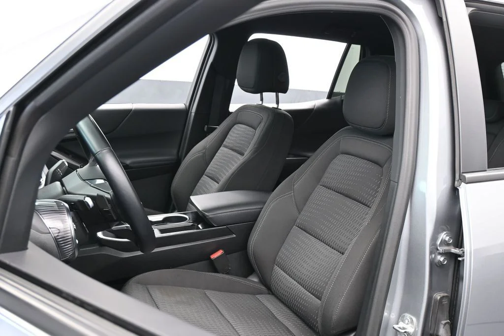 Used 2026 Sterling Gray Metallic Chevrolet LT image 9