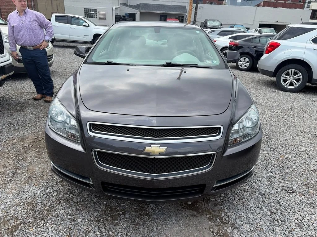 Used 2010 Taupe Gray Metallic Chevrolet LT w/1LT image 5