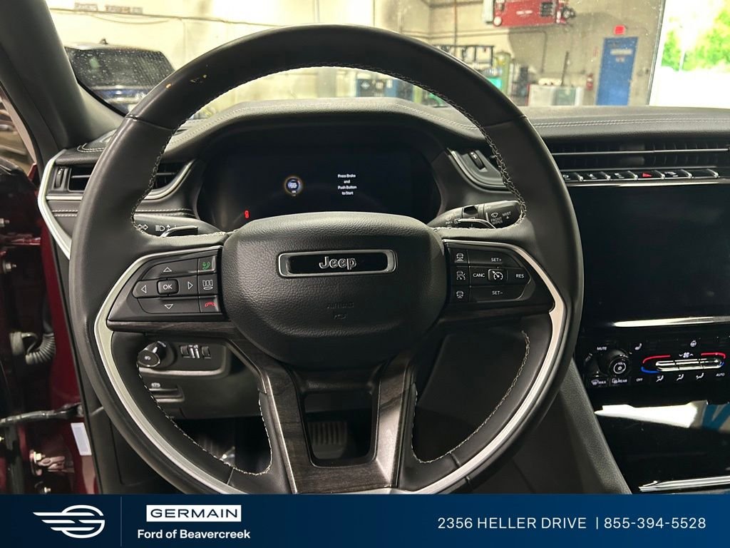 Used 2024 Velvet Jeep Limited image 15