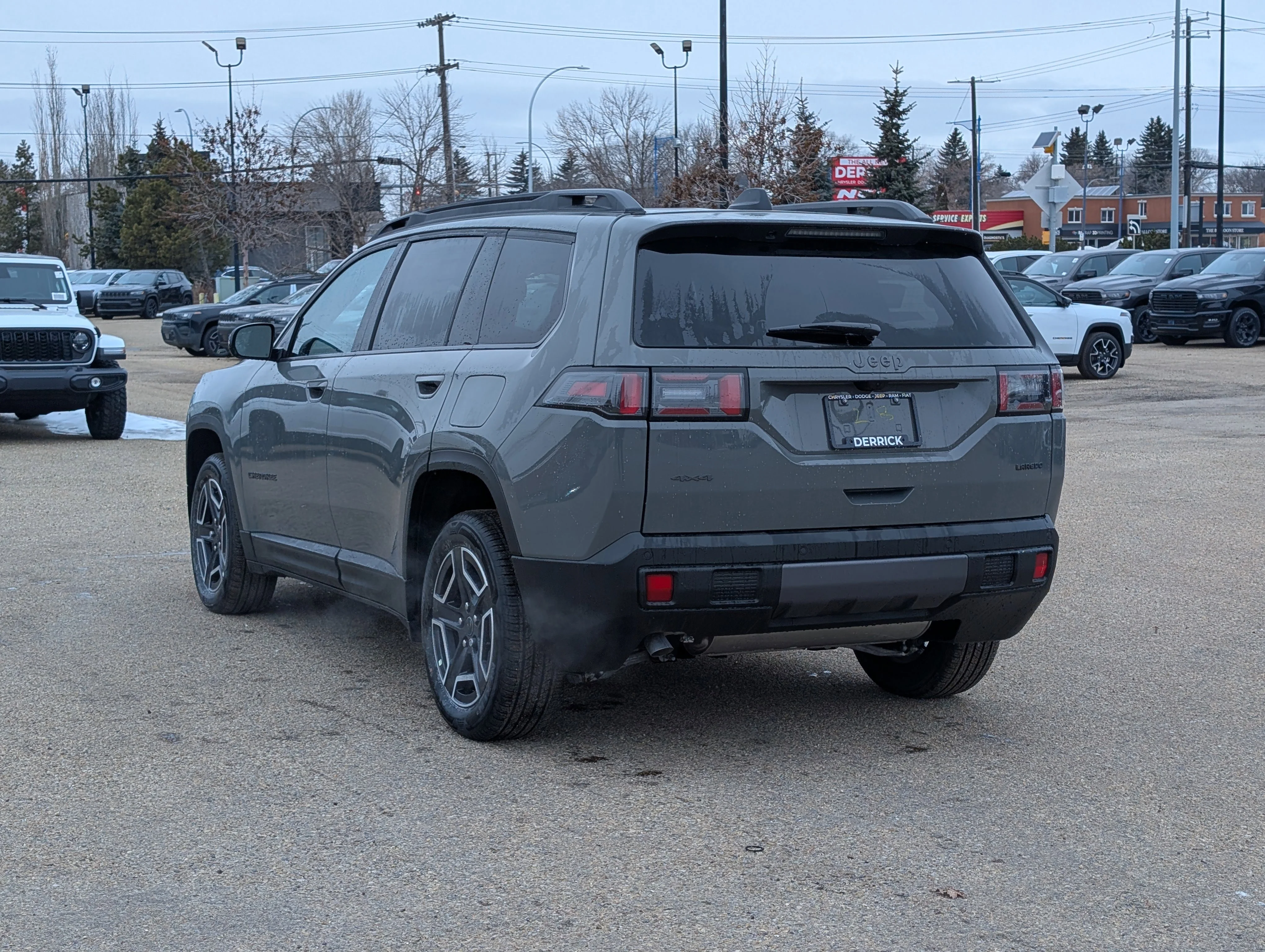 New 2026 Sting-Grey Jeep Laredo image 4