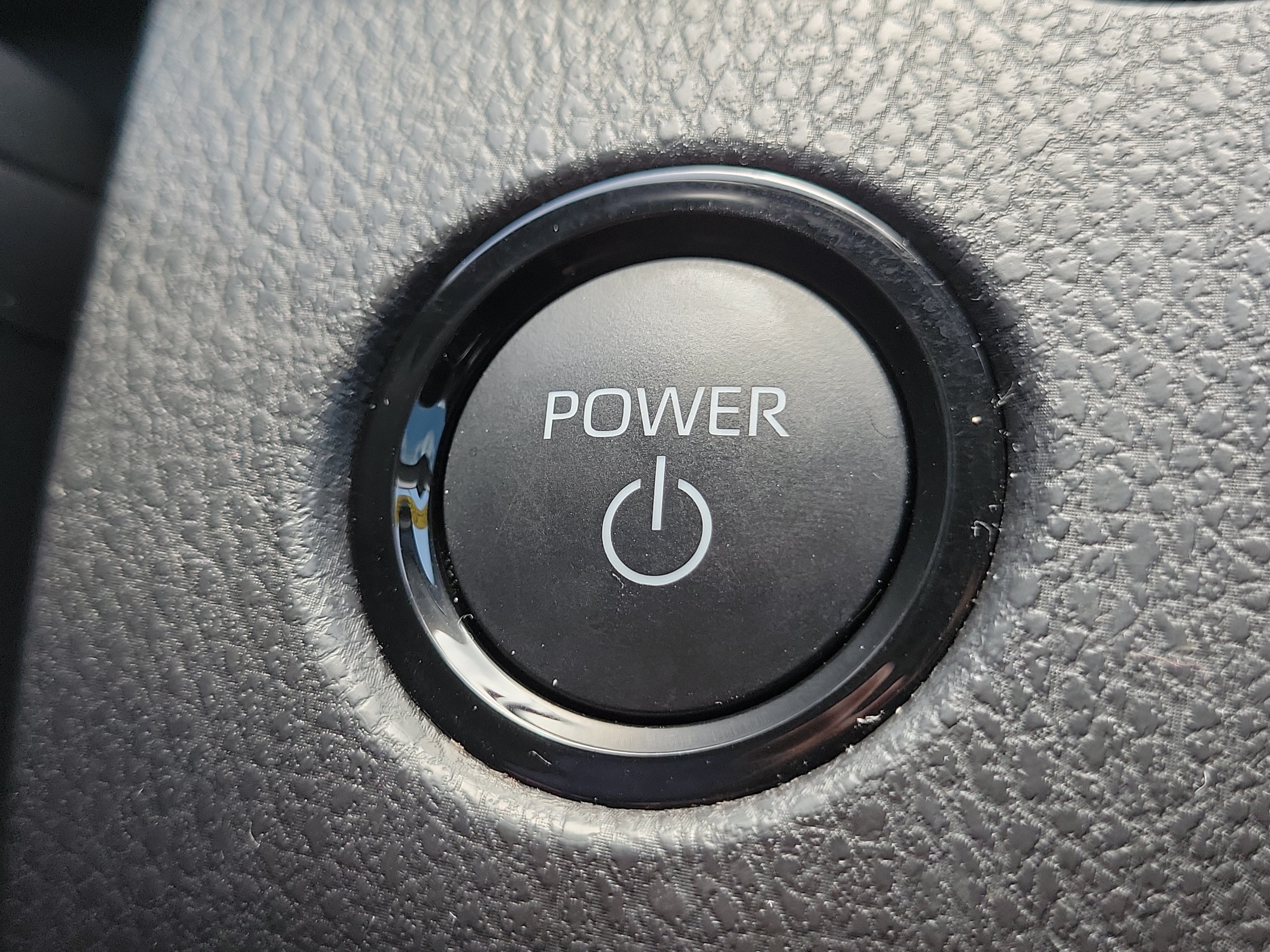 Used 2025 Underground Toyota LE image 29