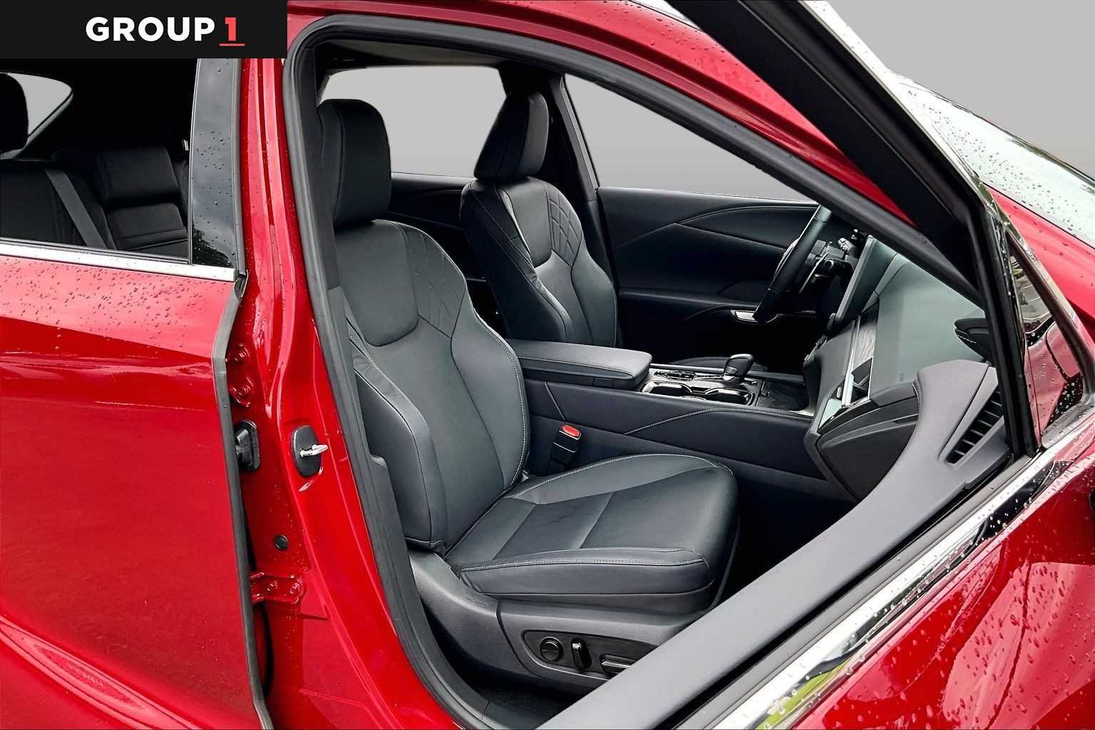 Used 2023 Matador Red Mica Lexus Premium image 8