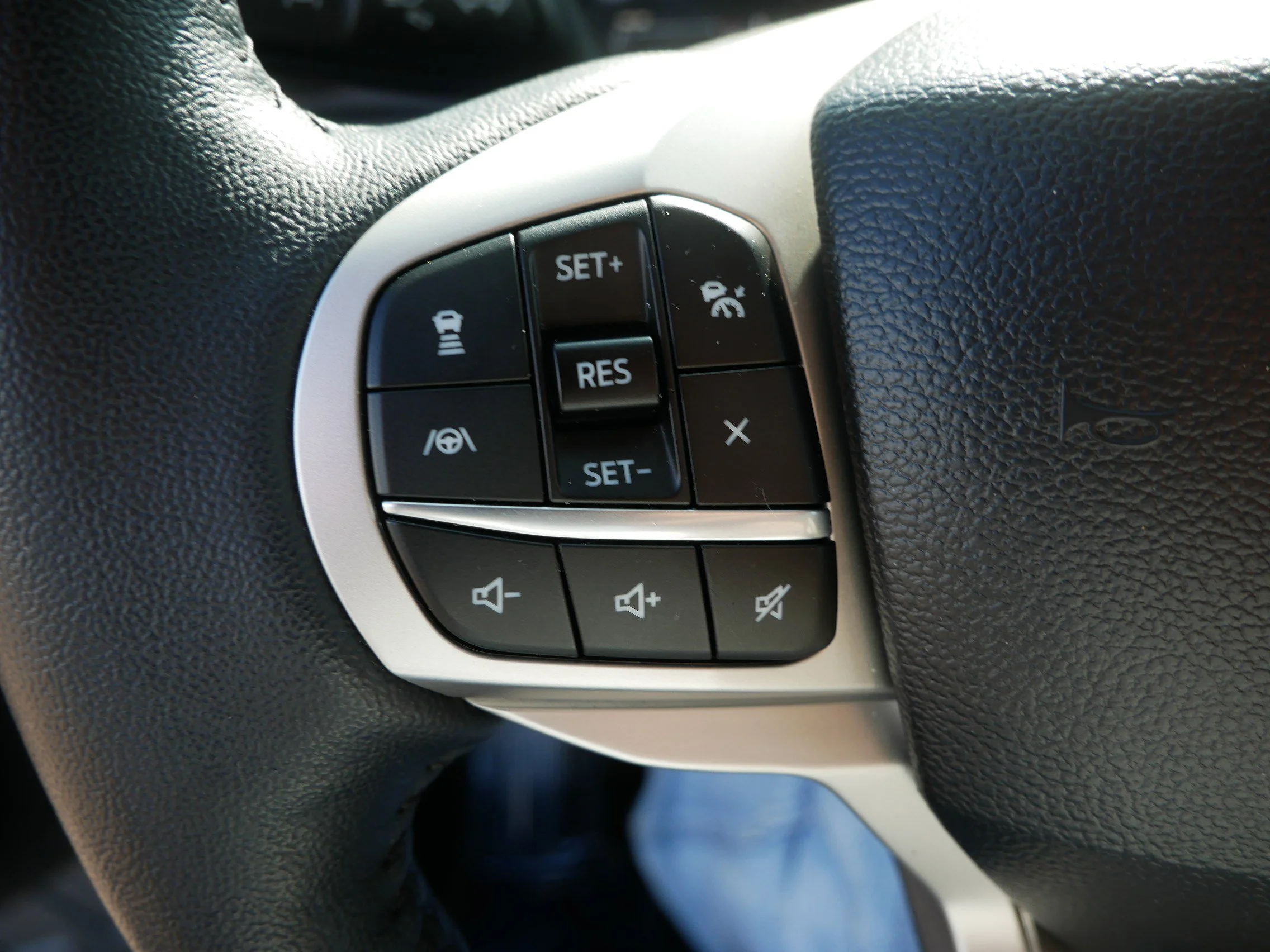 Used 2023 Carbonized Gray Metallic Ford XLT image 28