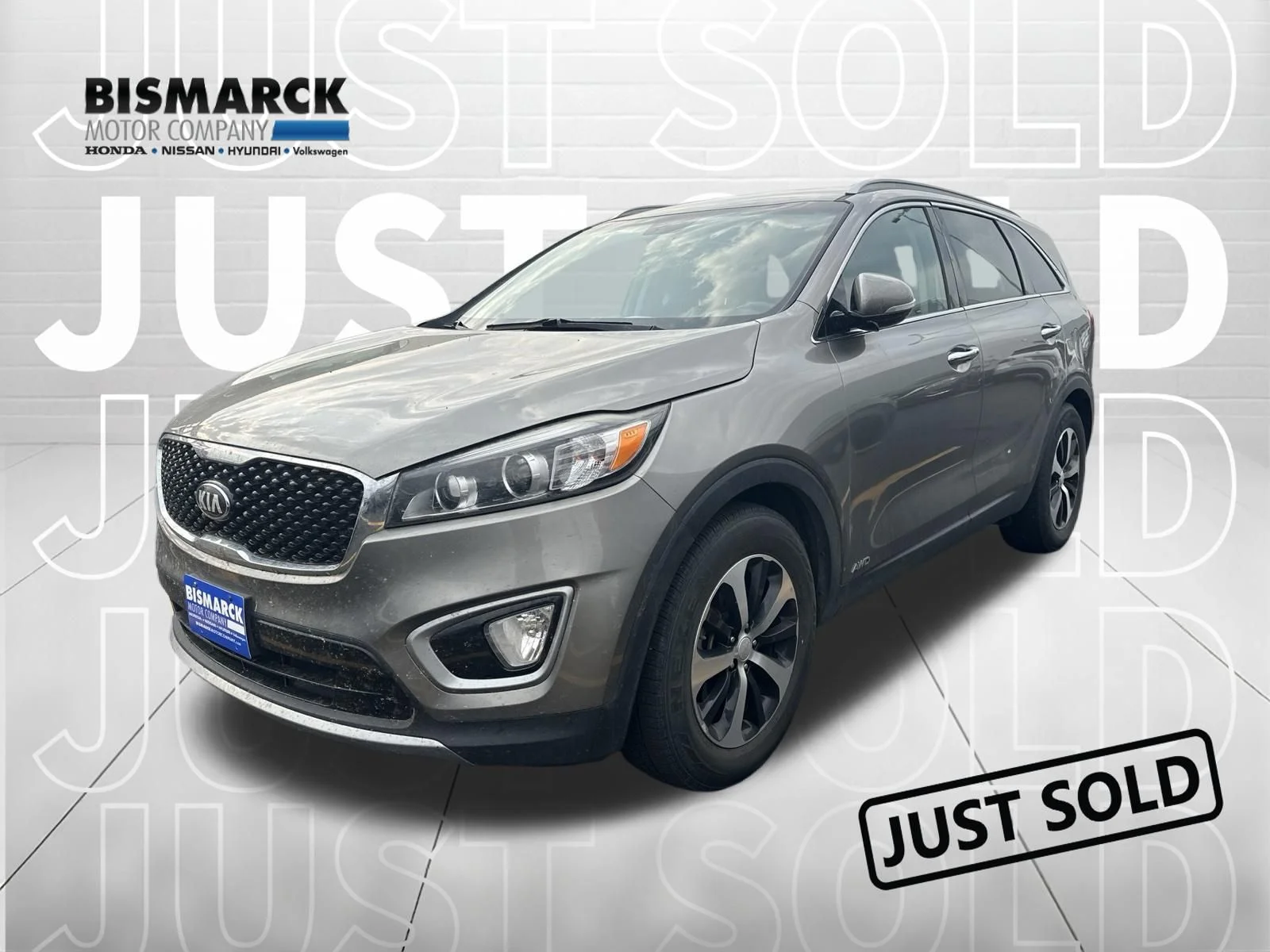 Used 2016 Silver Kia EX image 1