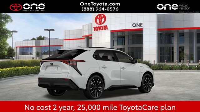 New 2026 Wind Chill Pearl <sup>1</sup> Toyota  Limited image 13