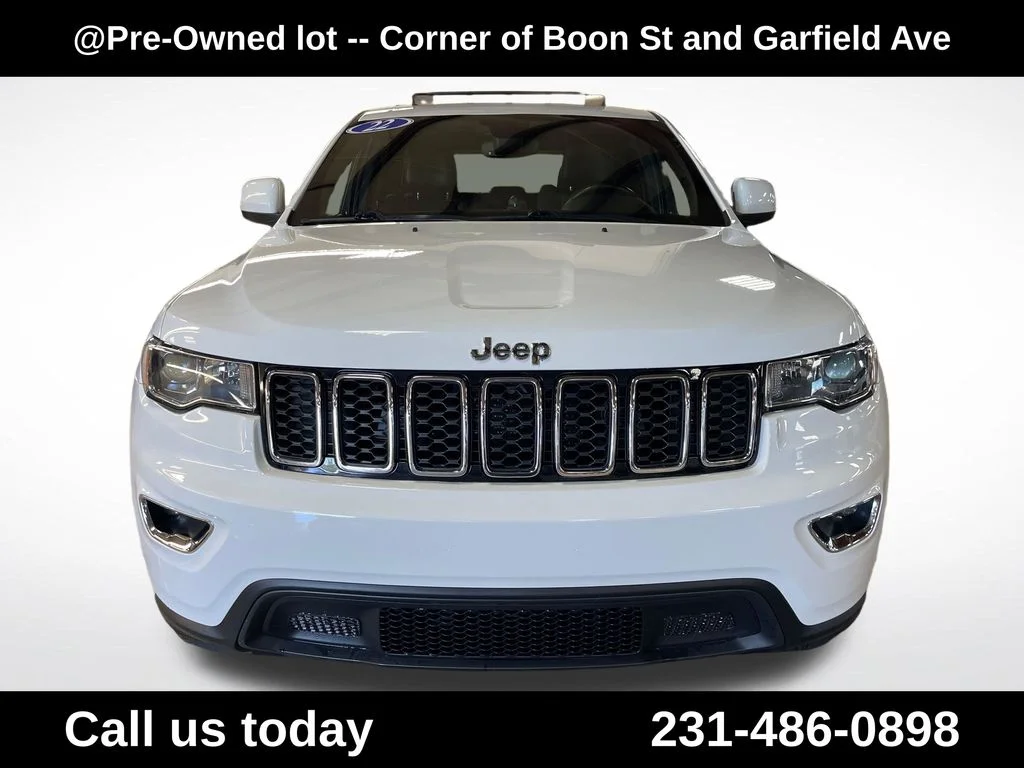 Used 2022 White Jeep Laredo X image 8