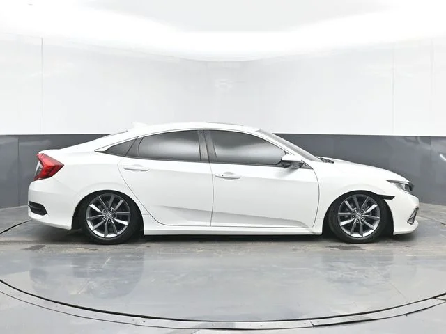 Used 2019 White Honda EX image 10