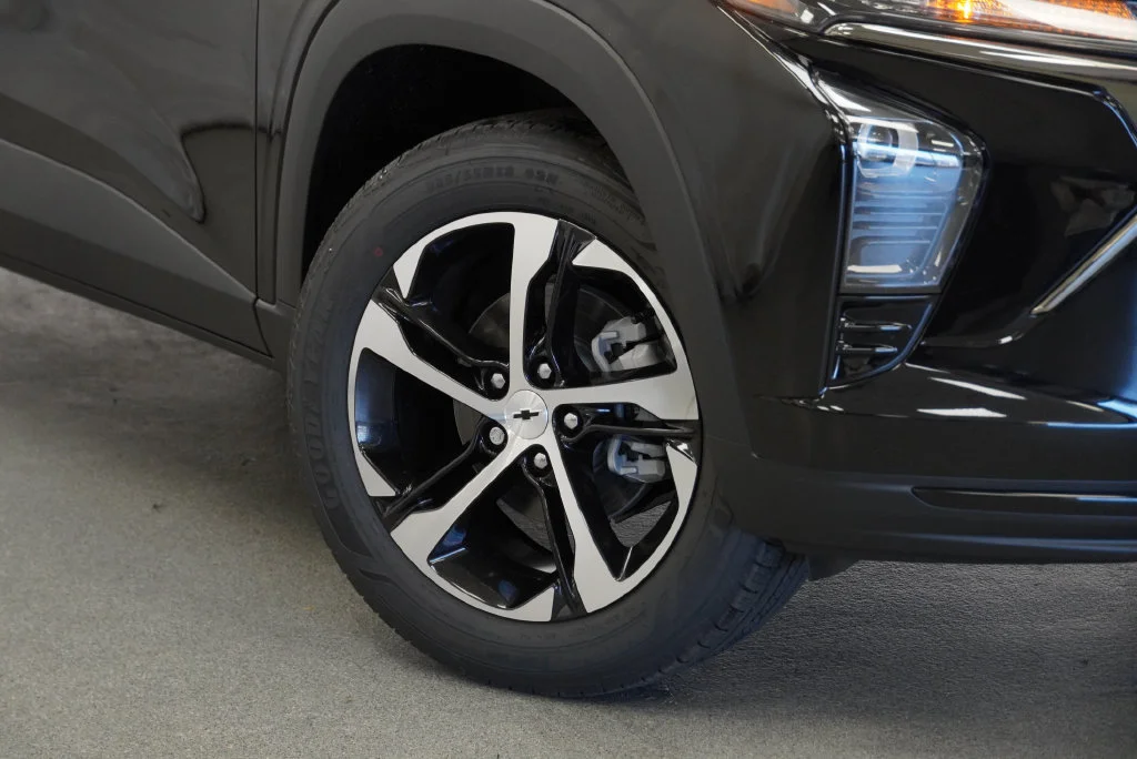New 2026 Mosaic Black Metallic Chevrolet 1RS image 8