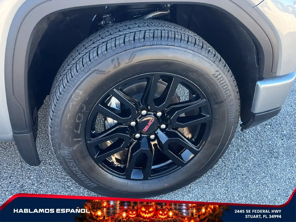New 2026 Sterling Metallic GMC Elevation image 22