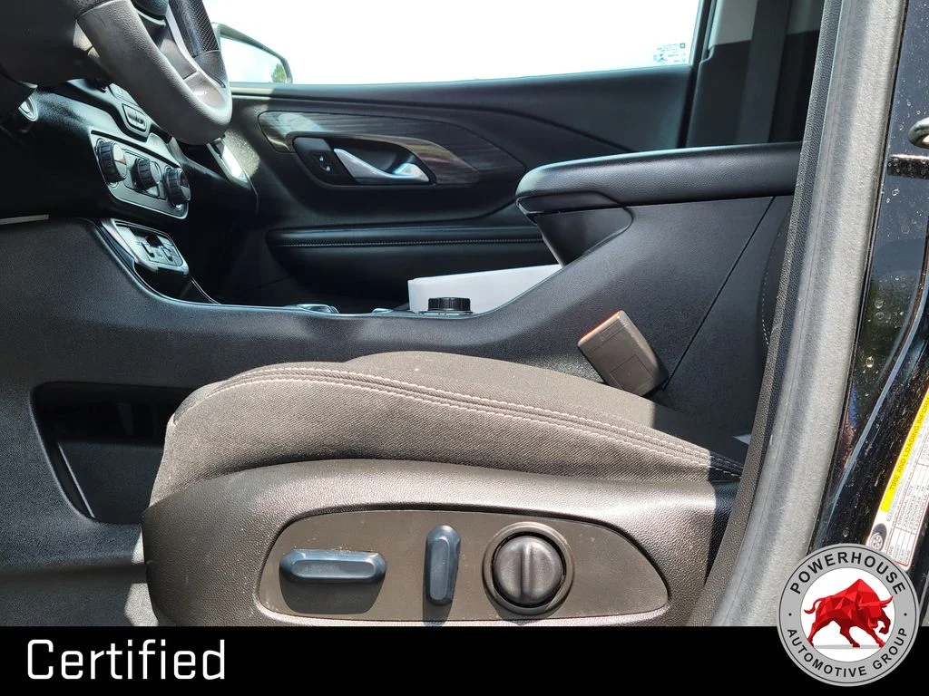 Used 2022 Black GMC SLE image 25