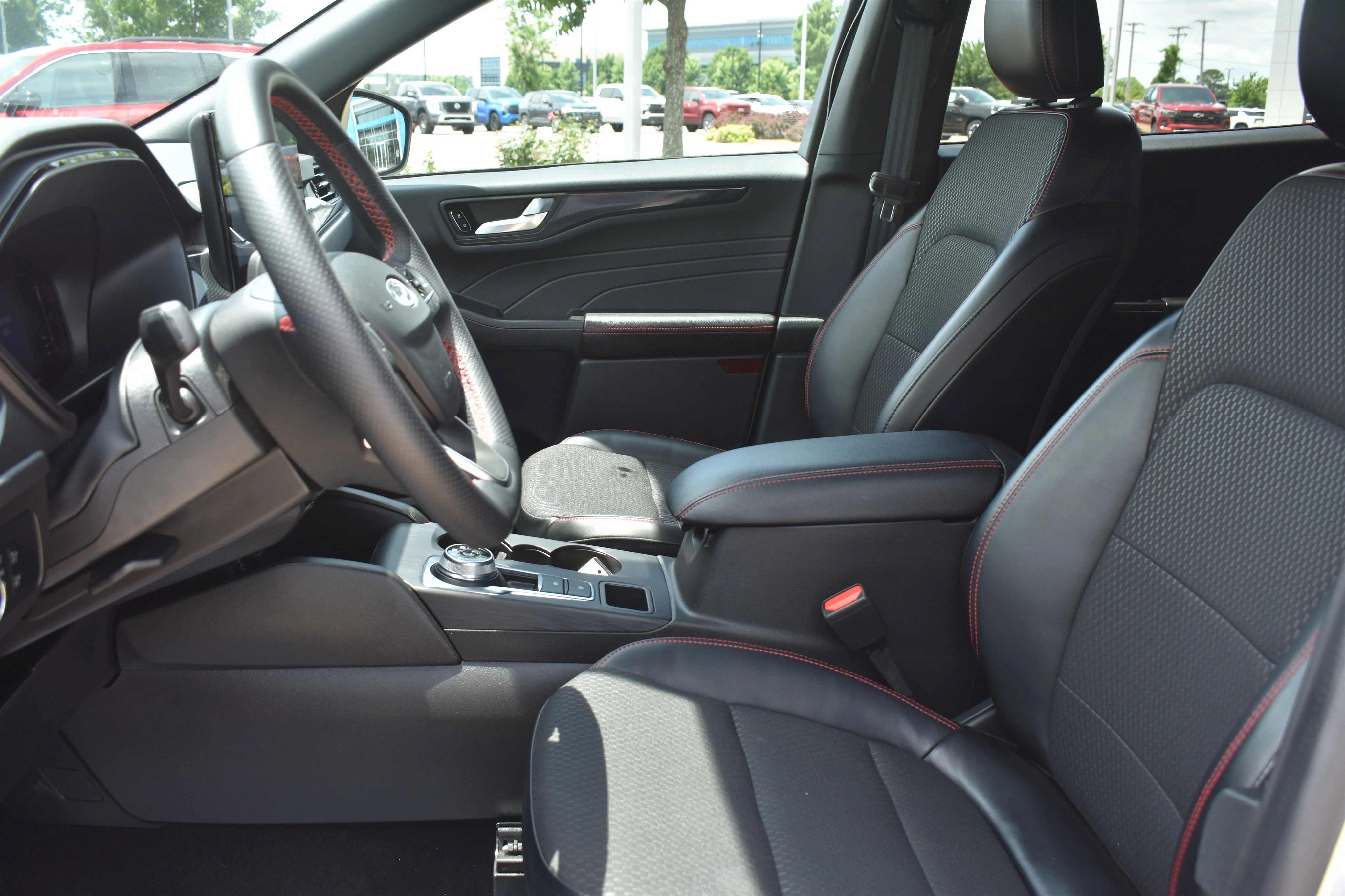 Used 2024 SILVER Ford ST-Line image 15