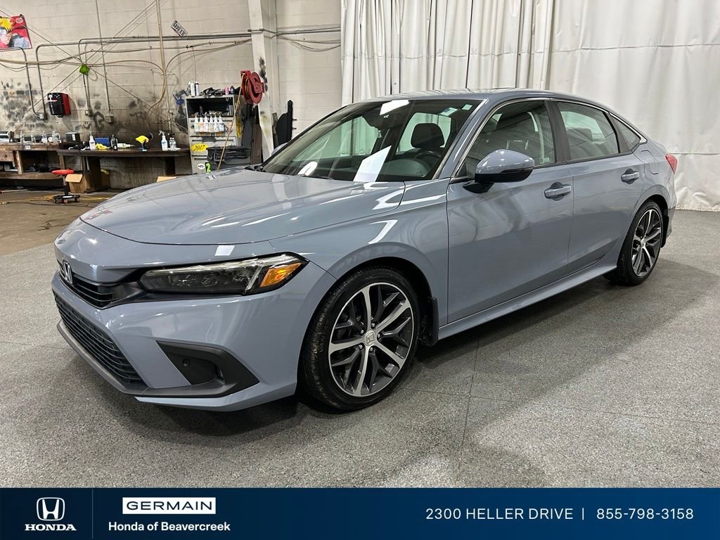 Used 2022 Sonic Gray Pearl Honda Touring image 4