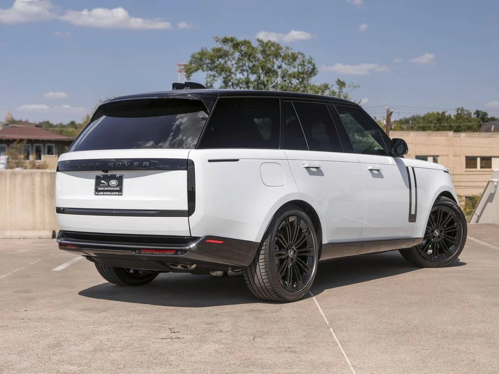 New 2025 White Land Rover SE image 9