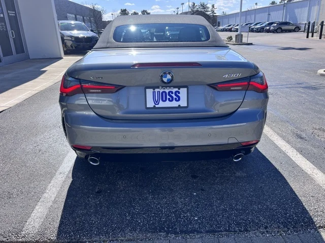 New 2025 Skyscraper Grey Metallic BMW 430i xDrive image 4