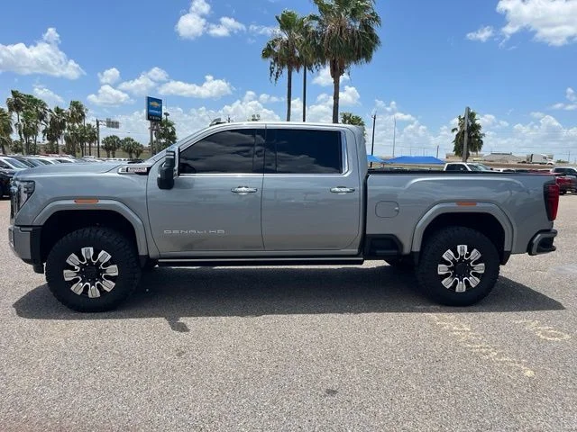 Used 2025 Silver GMC Denali image 5