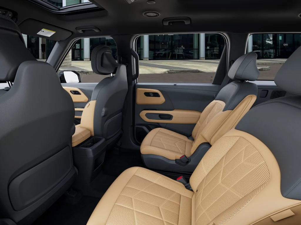 New 2027 Glacial White Pearl Kia X-Line SX image 18