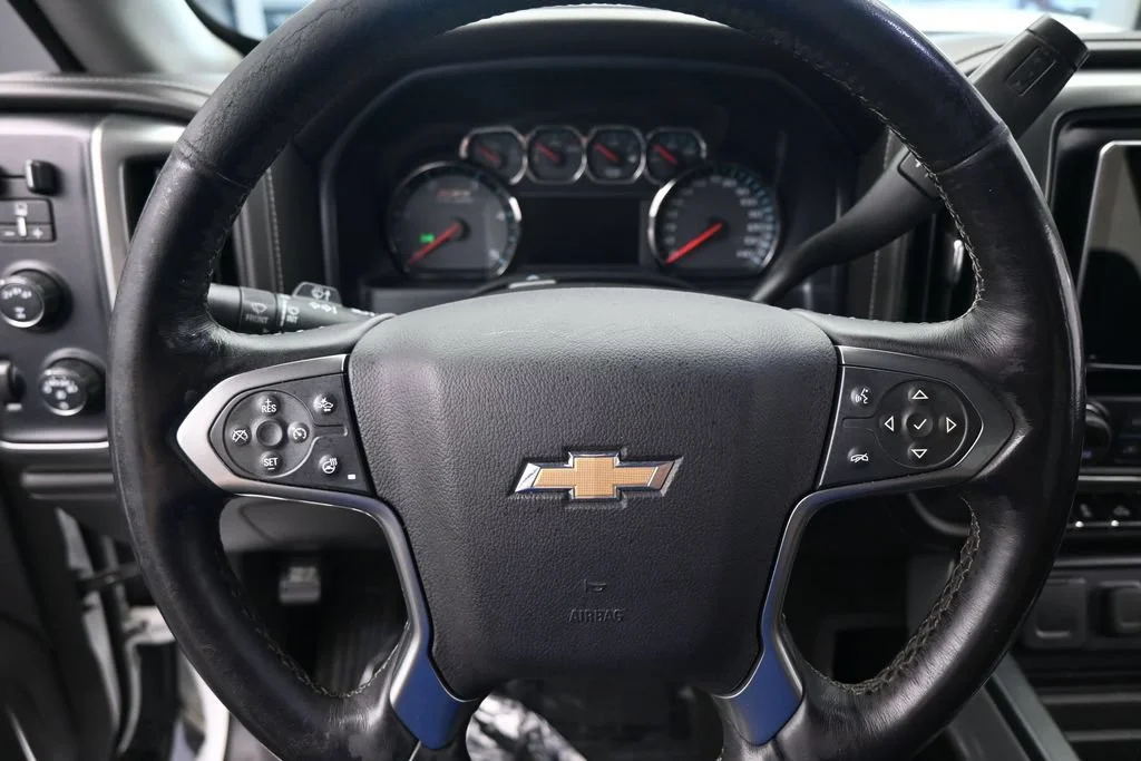 Used 2018 Summit White Chevrolet LTZ image 19