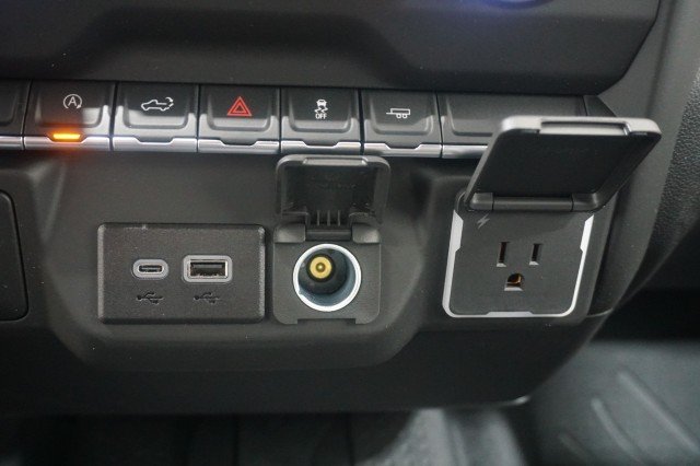2025 Chevrolet Silverado 1500 Custom - Photo 29
