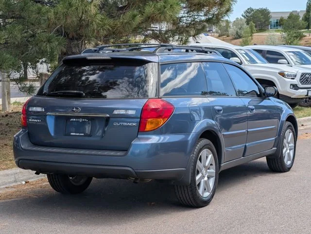 Used 2006  Subaru 2.5i image 3