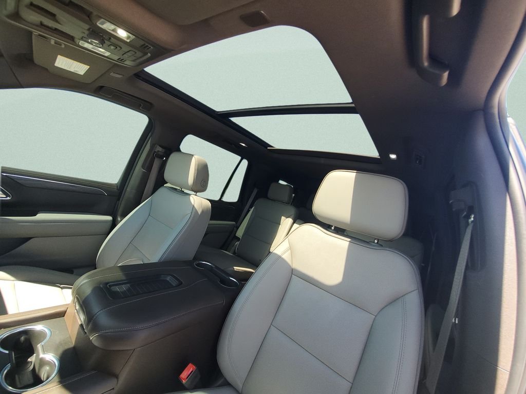 Used 2023 Black GMC SLT image 20