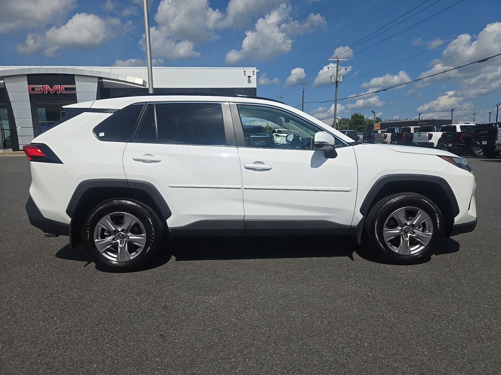Used 2025 White Toyota XLE image 8