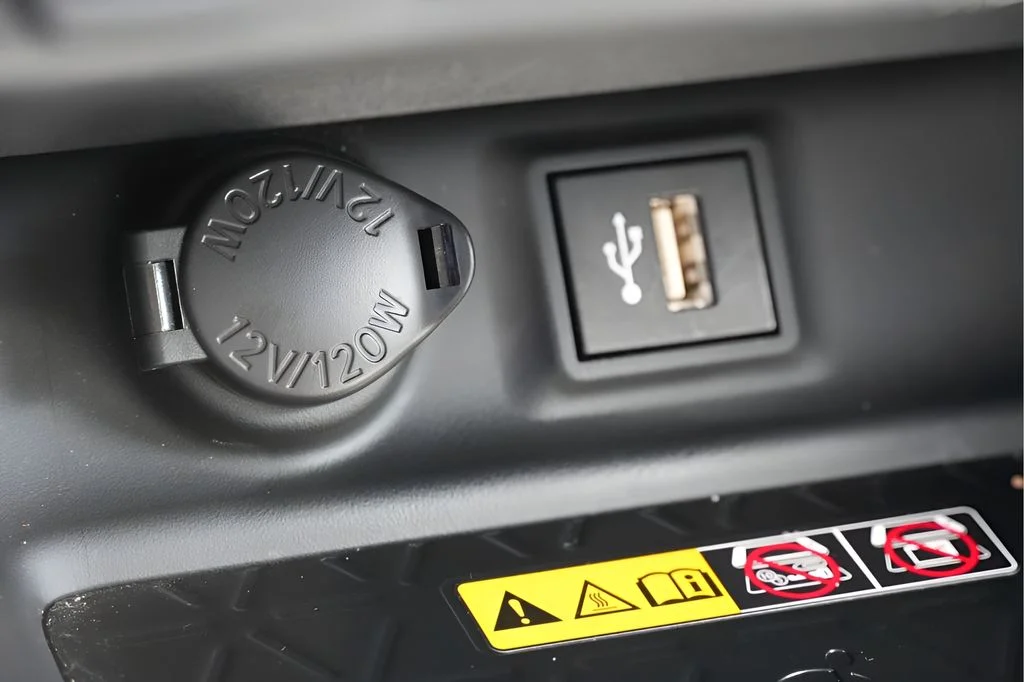 Used 2024 Wind Chill Pearl Toyota XLE Premium image 28