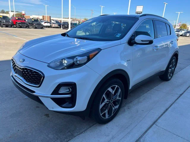 Used 2021 White Kia EX image 7