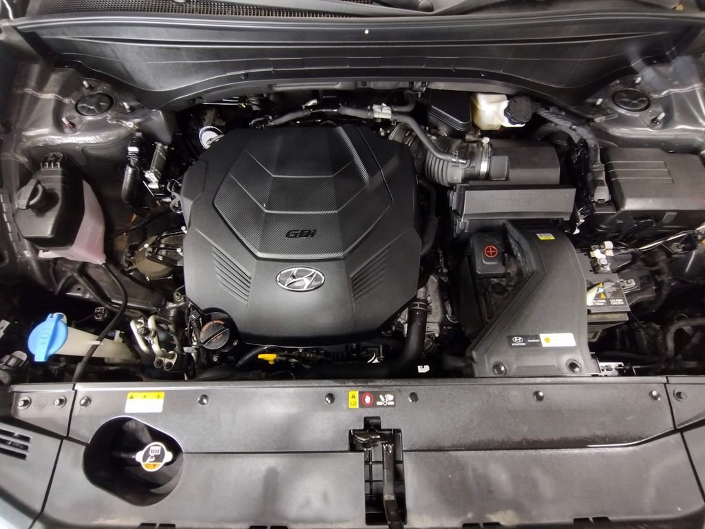 Used 2022 Rainforest Hyundai Limited image 7