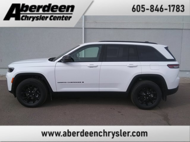 2026 Jeep Grand Cherokee Altitude