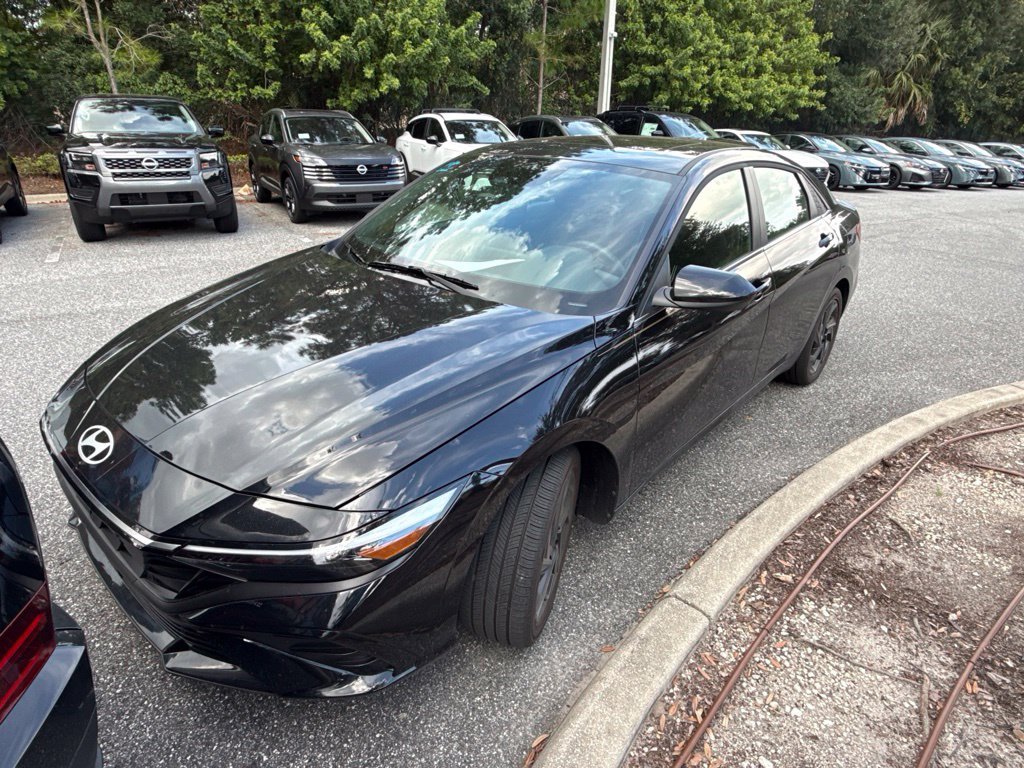 Used 2026 Black Hyundai SEL Sport image 1