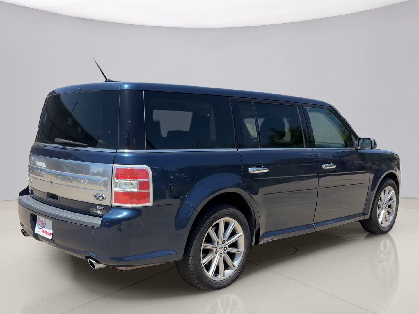 Used 2017 Blue Ford LIMITED image 5