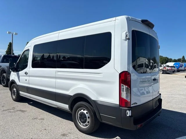 Used 2024 White Ford XL image 8