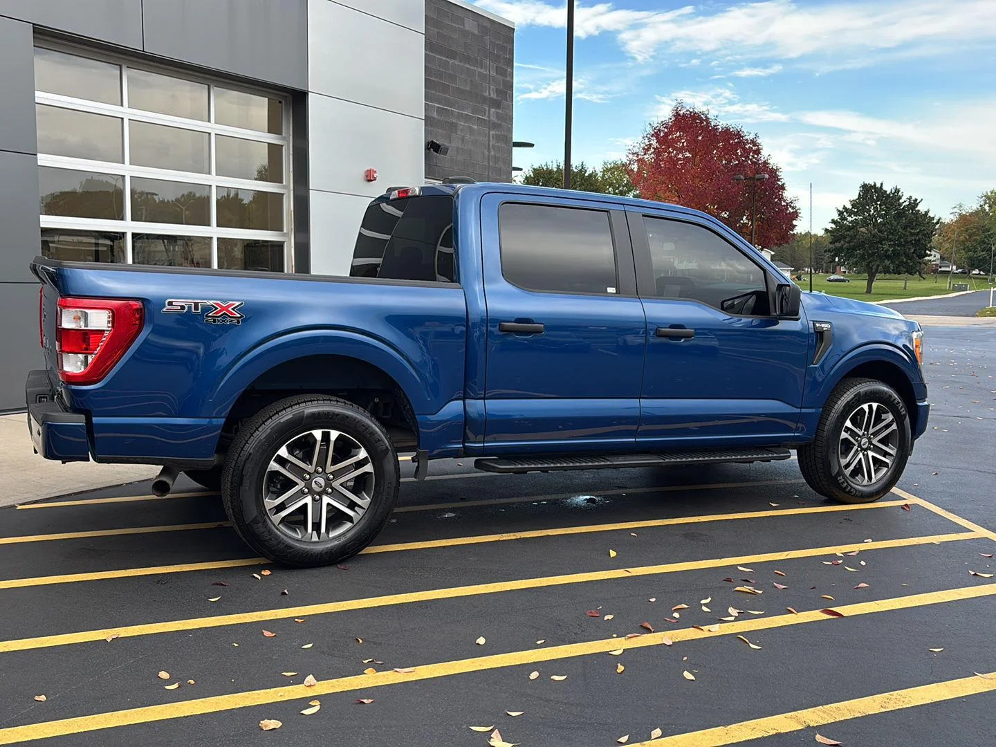 Certified Used 2022 Atlas Blue Ford XL image 6