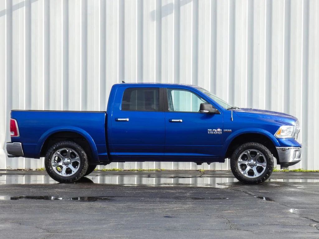 Used 2016 RAM Ram 1500 Pickup Laramie with VIN 1C6RR7NT8GS115105 for sale in Kansas City