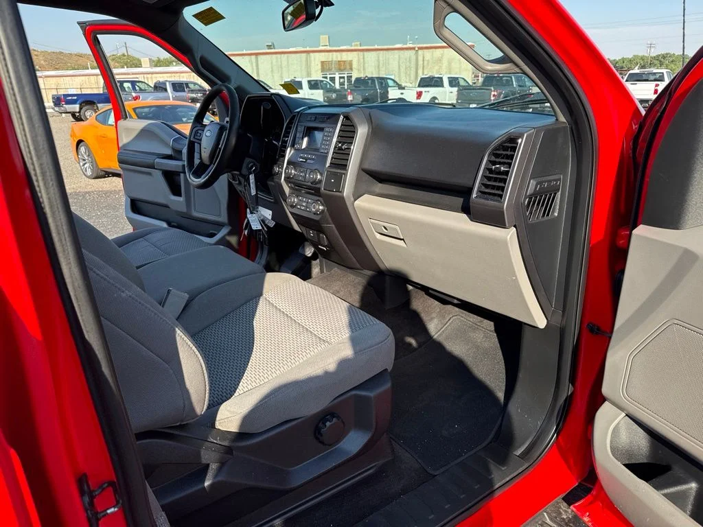 Used 2018 Race Red Ford XLT image 24