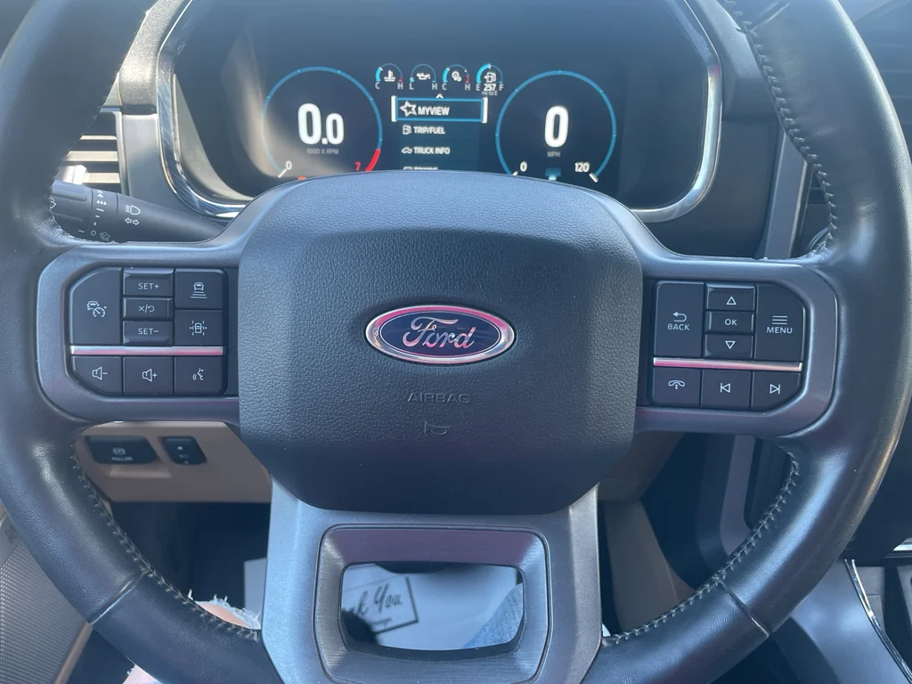 Used 2023 Star White Ford Lariat 4X4 Hybrid image 21