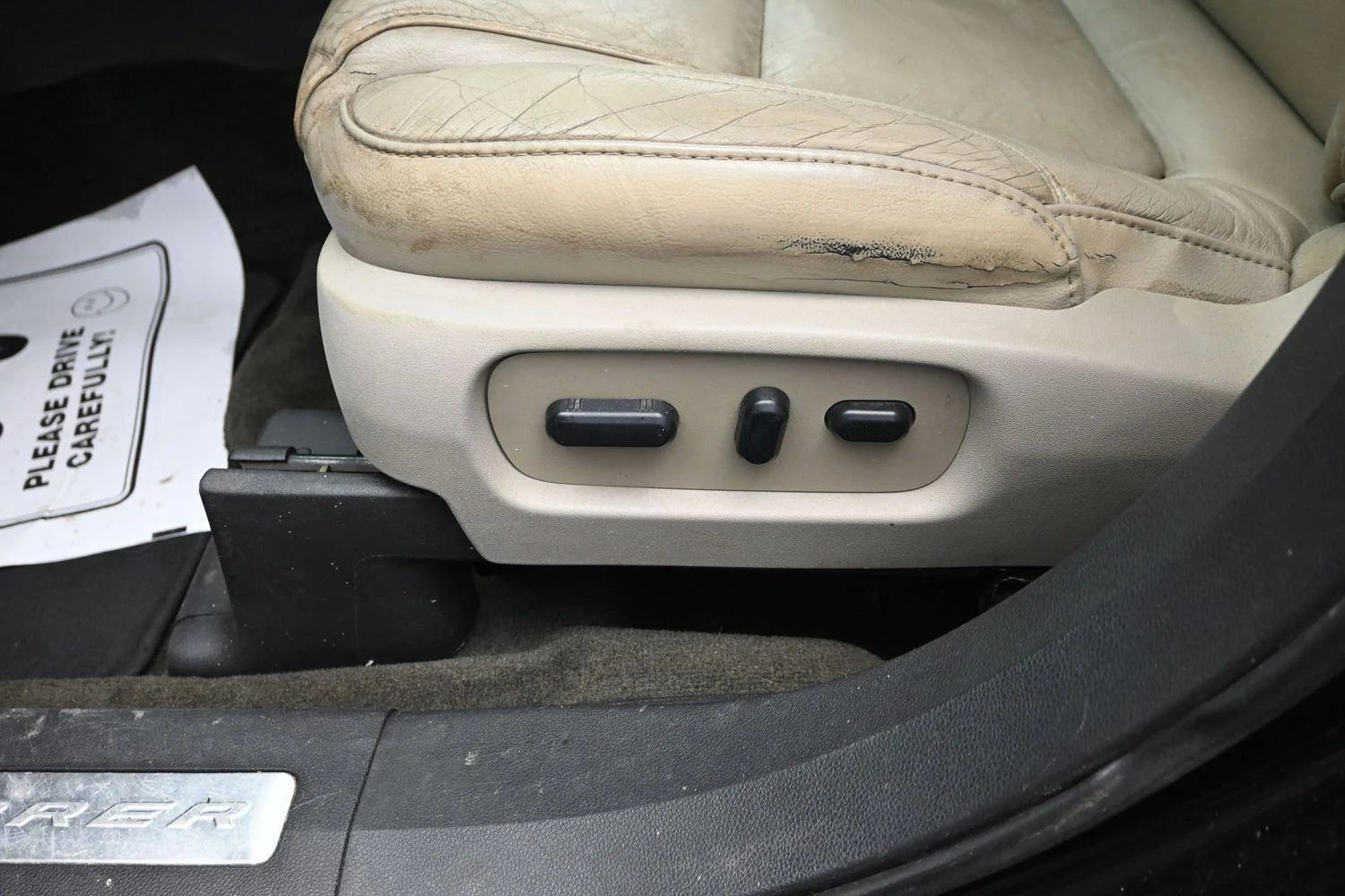 Used 2015 Tuxedo Black Metallic Ford Limited image 19
