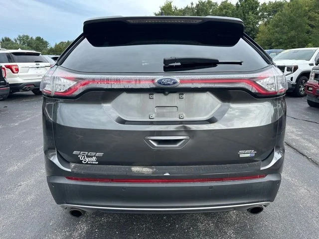 Used 2018 Magnetic Ford SEL image 7