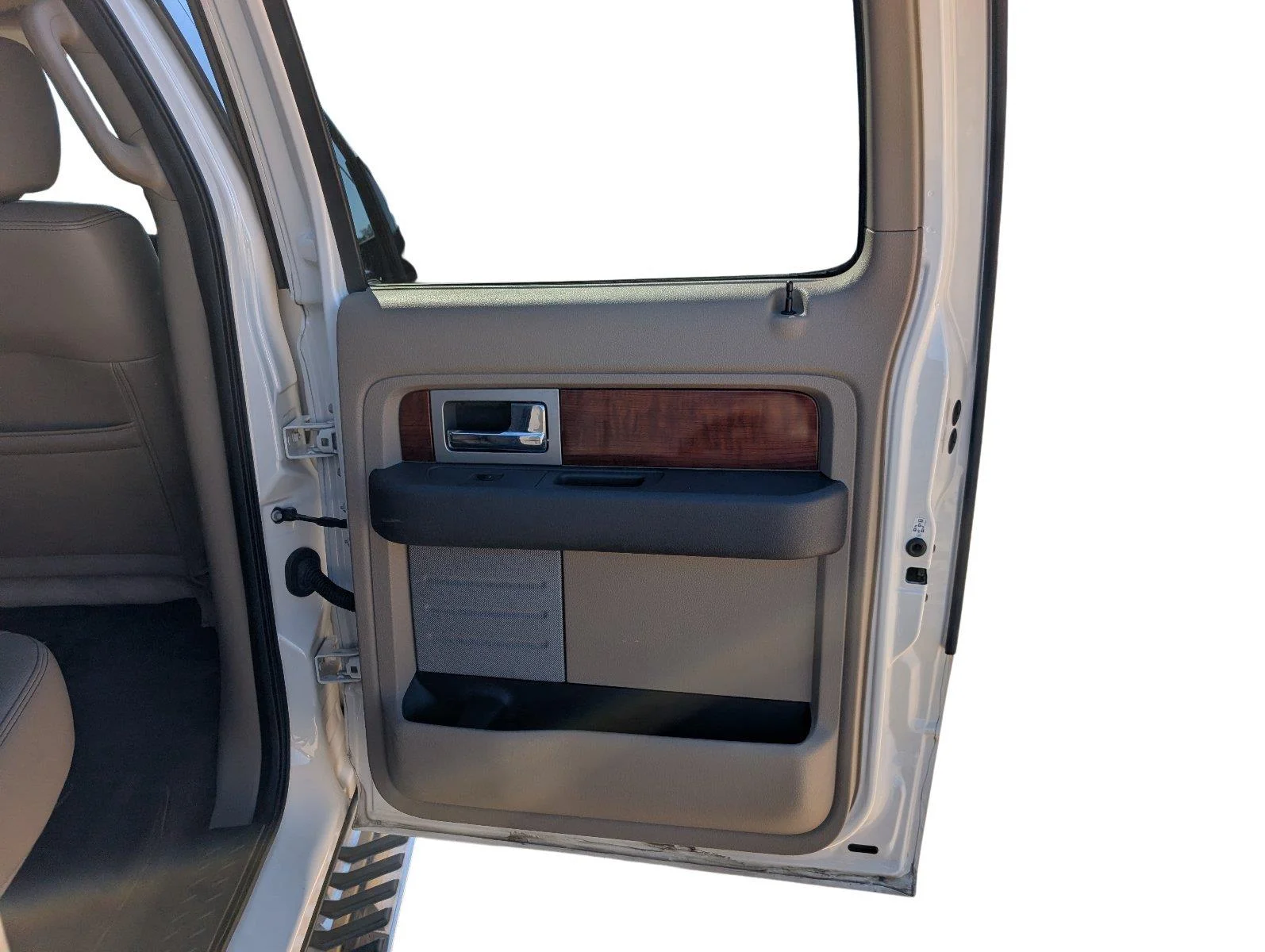 Used 2009  Ford XL image 22