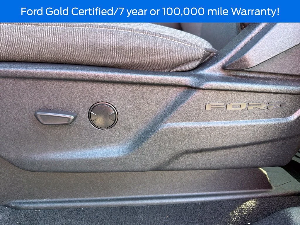Used 2023 Black Ford XLT image 18
