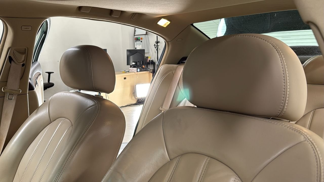 Used 2007 Black Buick CXL image 13
