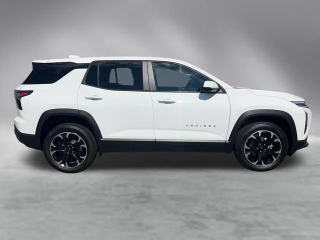 New 2027 Summit White Chevrolet LT image 9