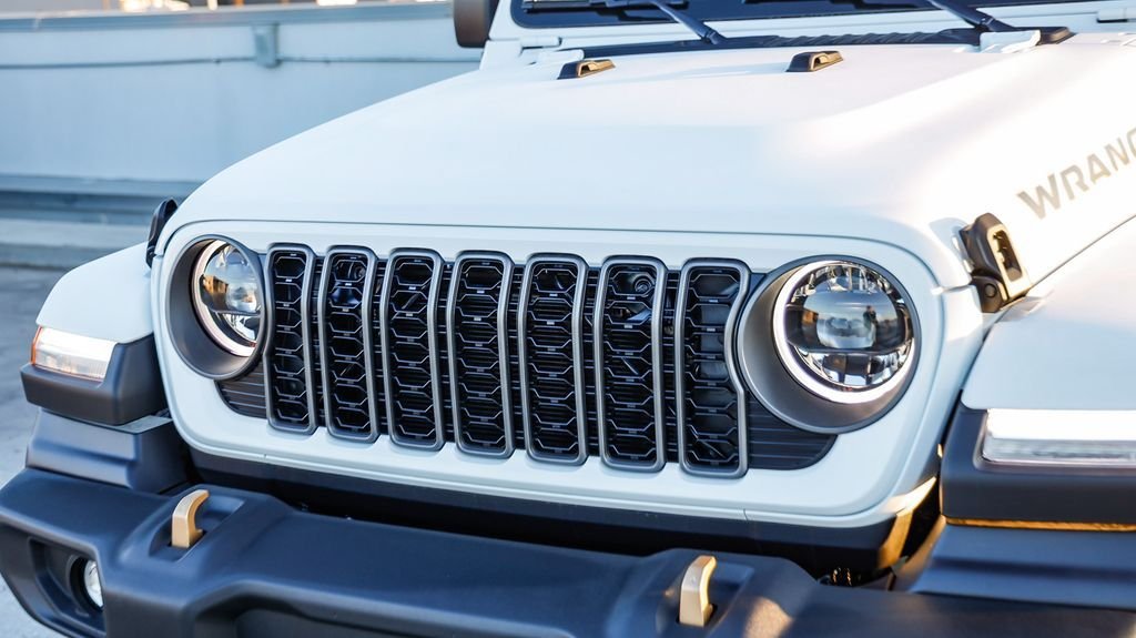 New 2026 Bright White Clearcoat Jeep 85th Anniversary Edition image 6