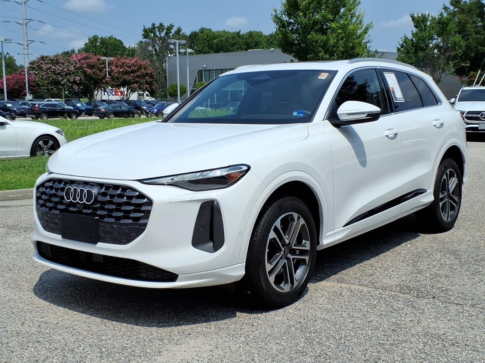 2025 Audi Q5 Premium