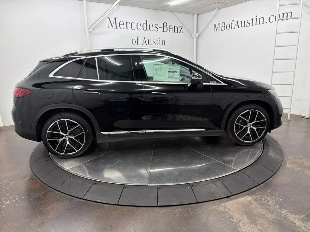 New 2027 Black Mercedes-Benz 320+ SUV image 8