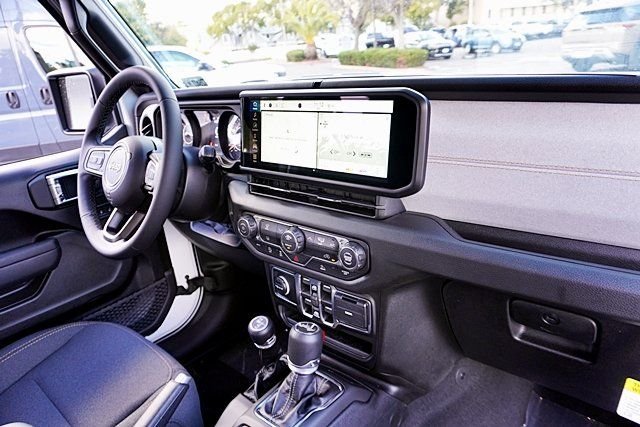 New 2026 Bright White Clear-Coat Exterior Paint Jeep Sport S image 14